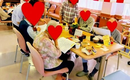 お誕生日おめでとうございます♪…大東グループホームお誕生日会