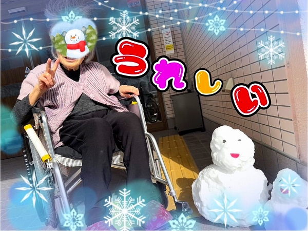 元気いっぱいに雪を楽しんでいます☃